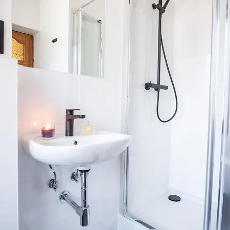 Samo Centrum Apartamento *